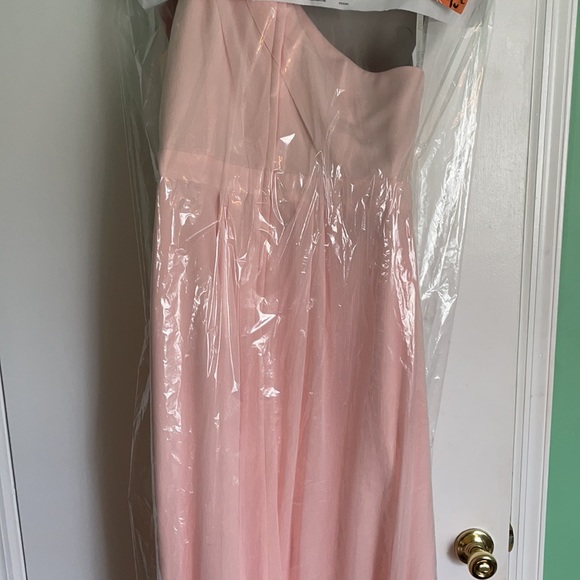 LIGHT PINK ONE-SHOULDER DRESS DAVIDS BRIDAL - Picture 4 of 4